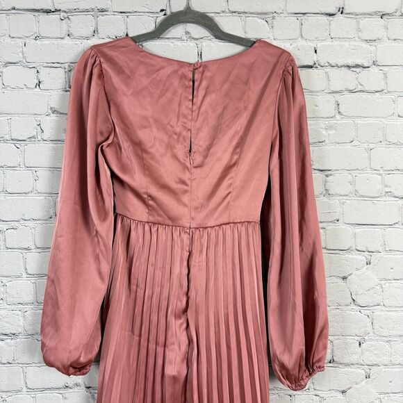 NWT Petal and Pup Noelle Twist Front Pleated Midi Dress In Blush Pink Womens XS - Picture 13 of 16